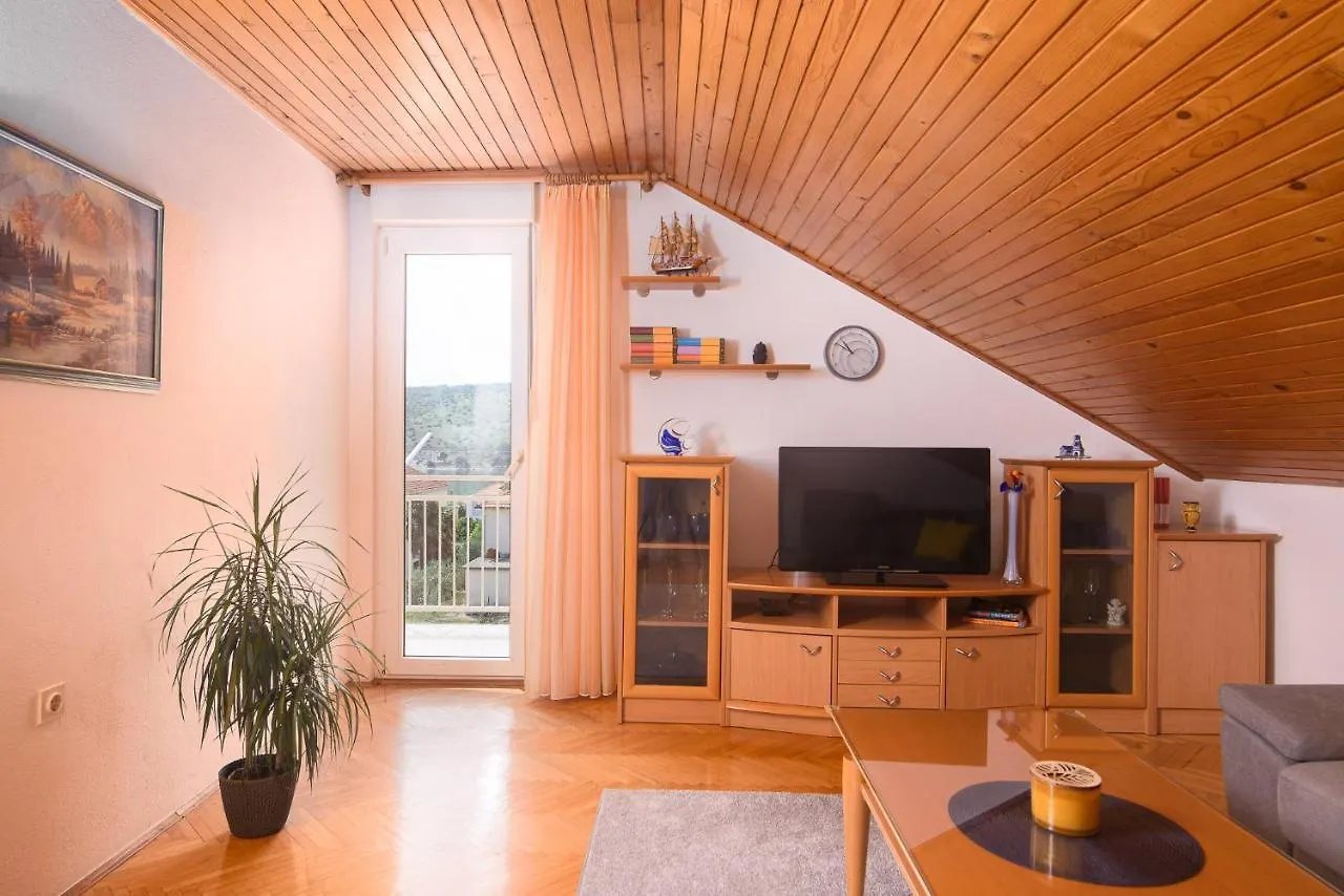 Apartman Tonka Trogir 0*,