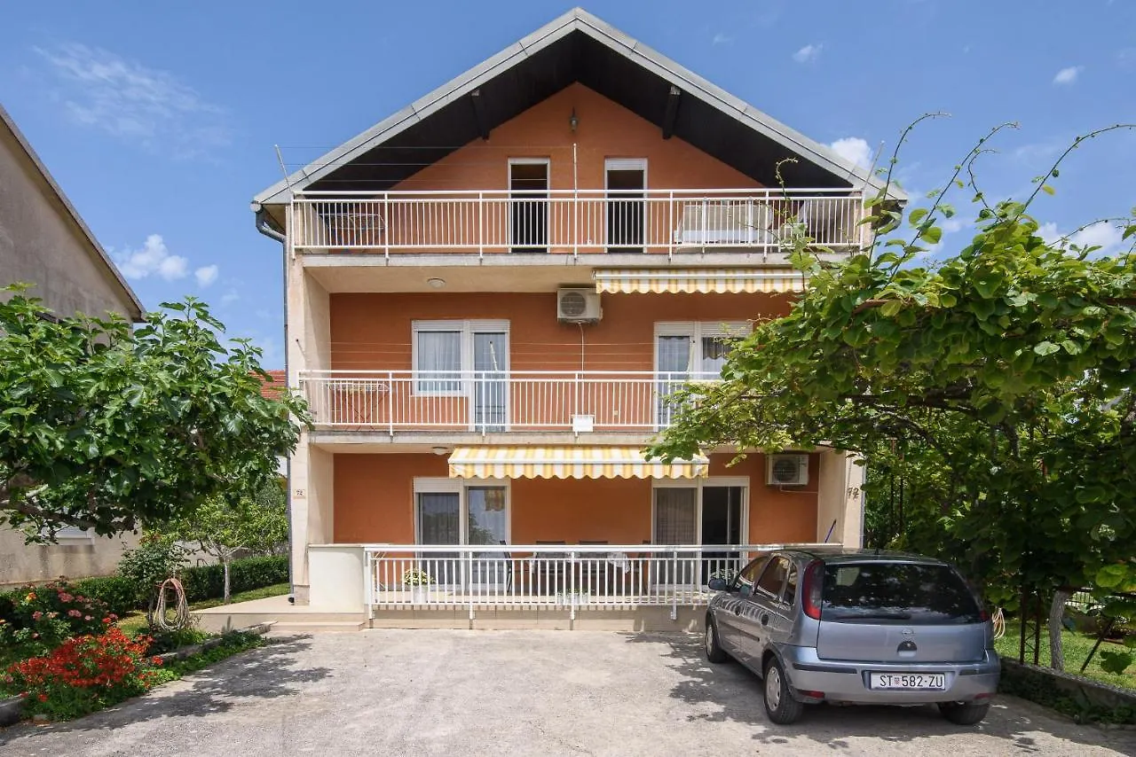 Apartman Tonka Trogir 0*,  Croatia